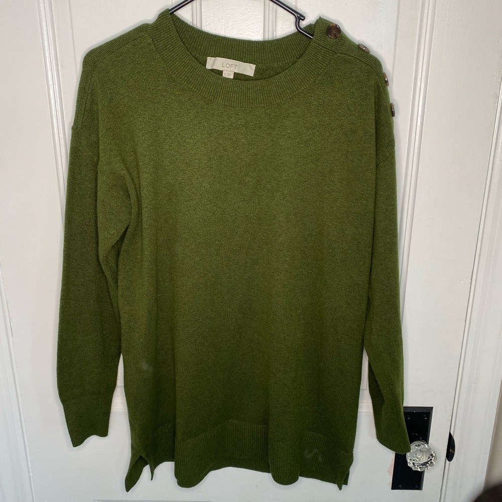 Loft shoulder button tunic sweater. Size small.